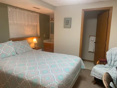 Queen Bed image